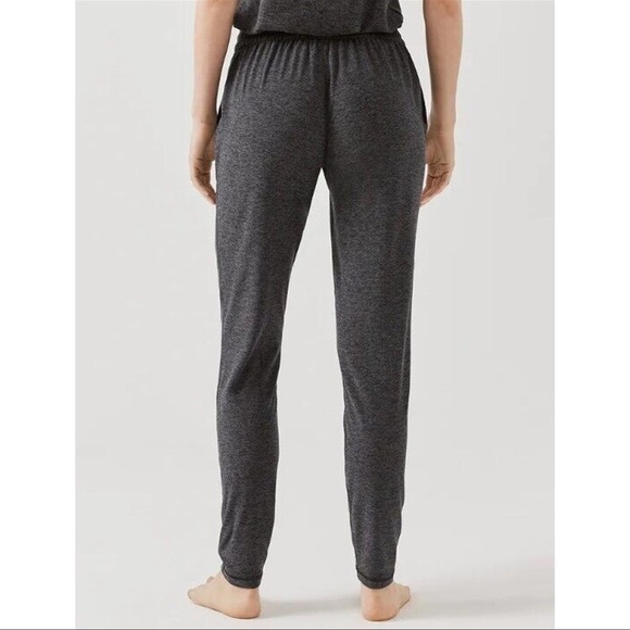 Outdoor Voices CloudKnit Sweatpant in Charcoal Atheisure Lounging za. - Picture 4 of 16